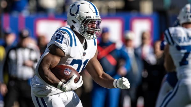 Colts running back Zack Moss runs the ball in a game vs. the Giants.
